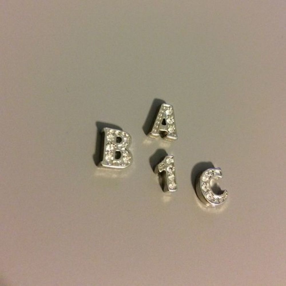 🔴Authentic Origami Owl Charms